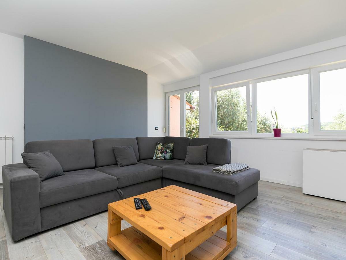 Oliver Art Apartment Porec Bagian luar foto
