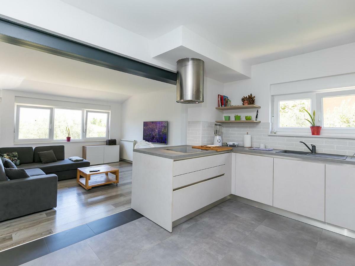 Oliver Art Apartment Porec Bagian luar foto